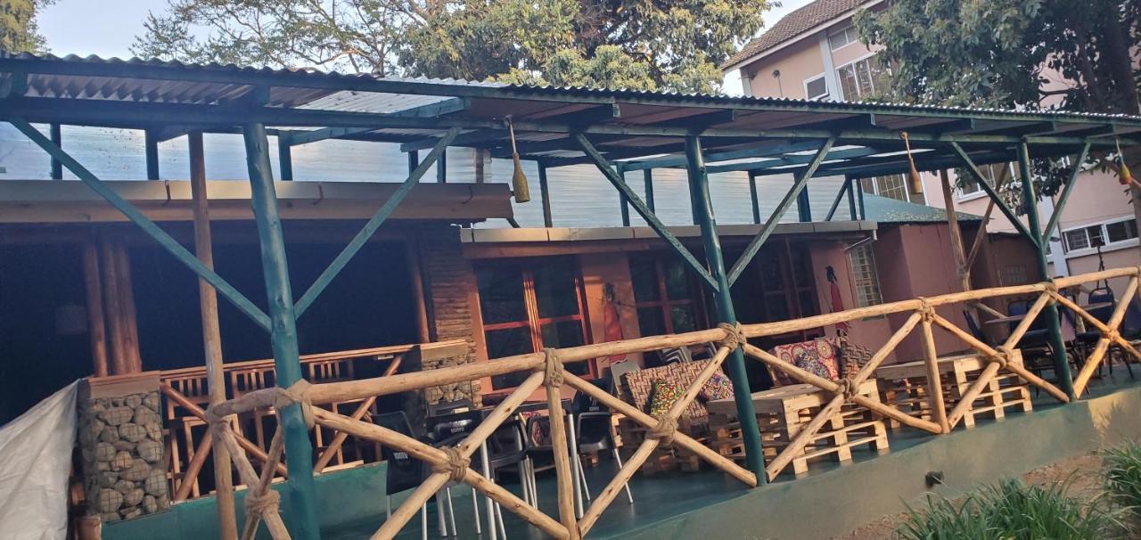 Albergue Kizumba House Arusha Exterior foto